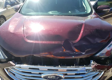 2019 Ford Edge Titanium z USA, uszkodzony, nr VIN 2FMPK3K93KBB23682